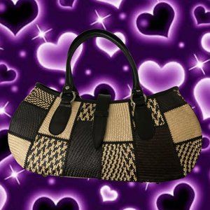 Woven straw handbag with handles